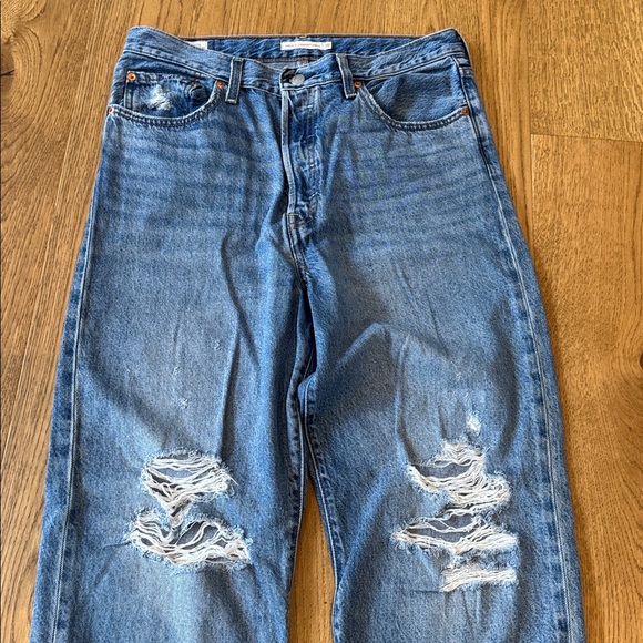 Levi’s Ribcage Straight Jean - sz 30 - Picture 2 of 4